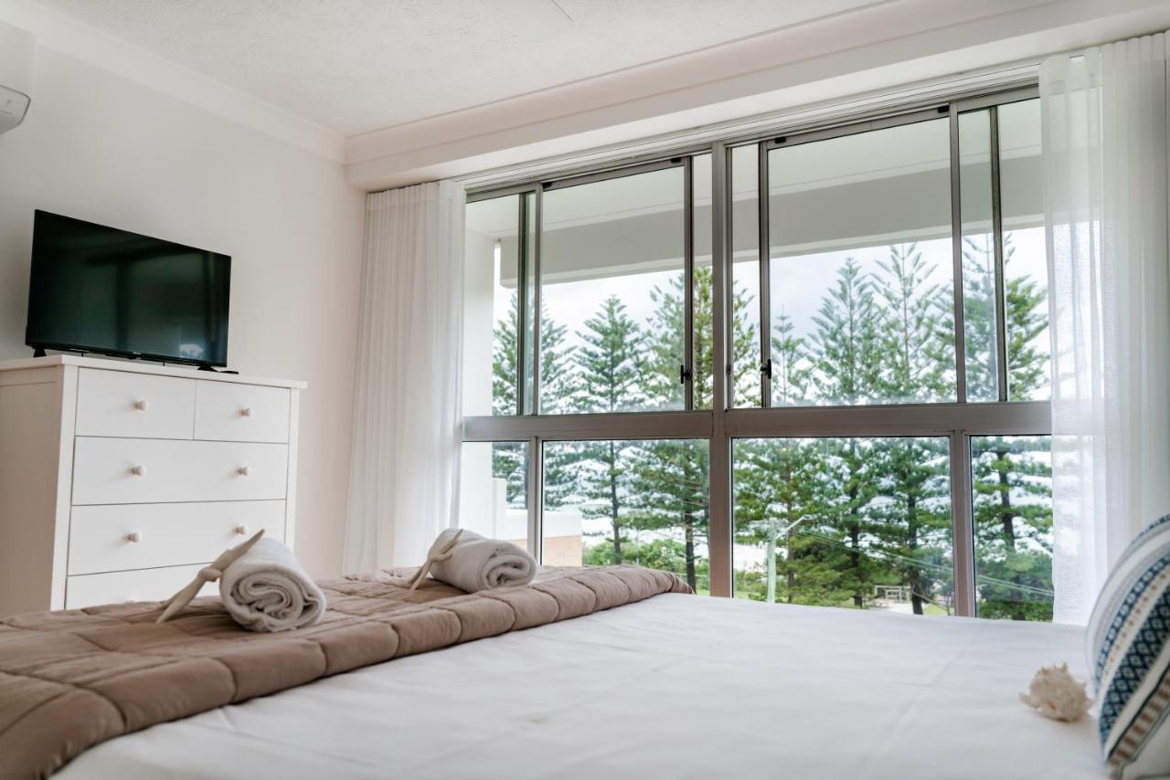 Cashelmara Beachfront Apartments Голд-Кост Екстер'єр фото