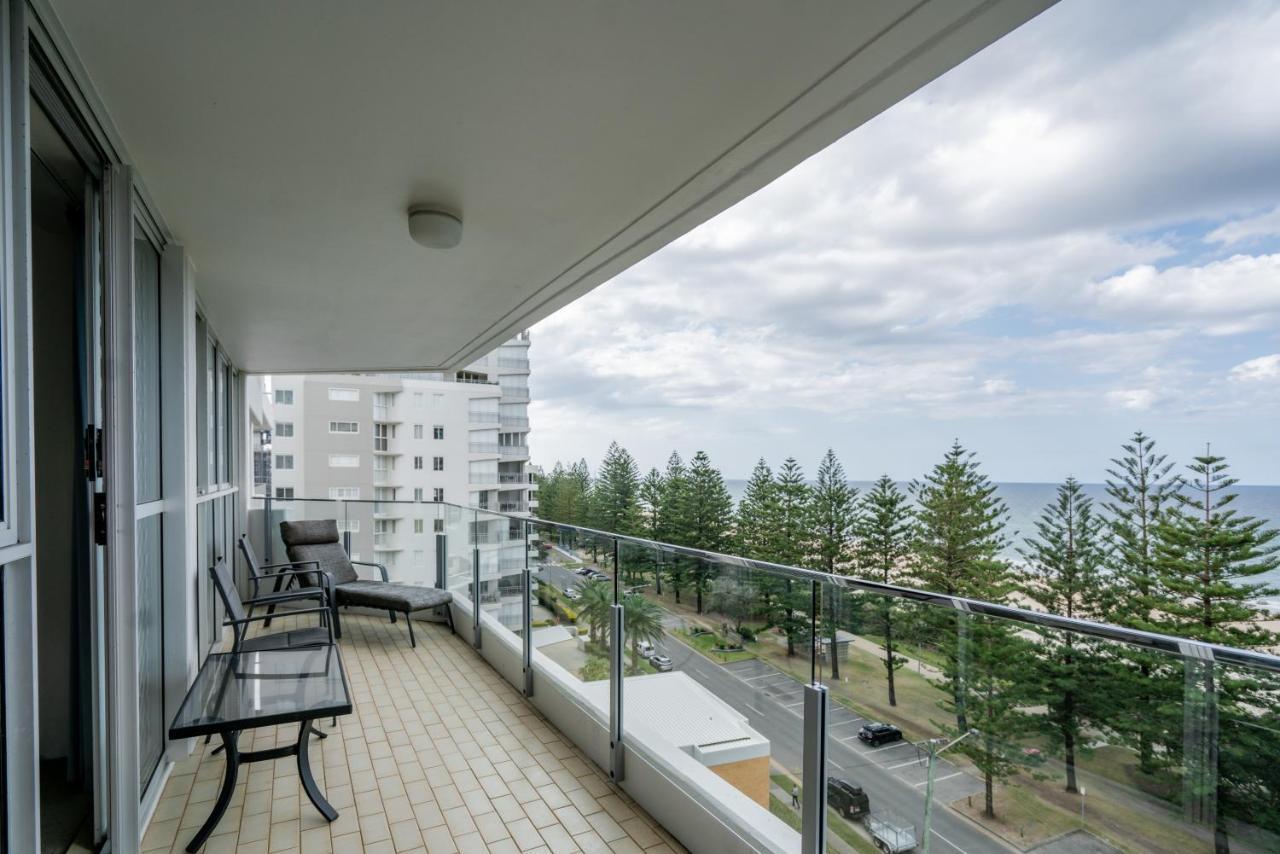 Cashelmara Beachfront Apartments Голд-Кост Екстер'єр фото